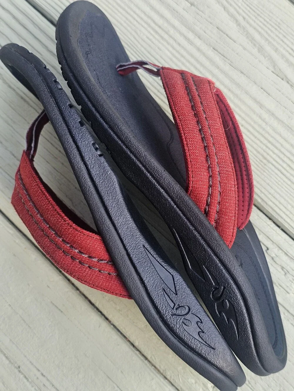 OLUKAI  HOKUA  (US M10) Red/Tangerine & Black Sandals, Waterproof (They Float!)
